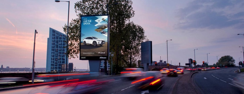 kosten billboard reclame langs de snelweg